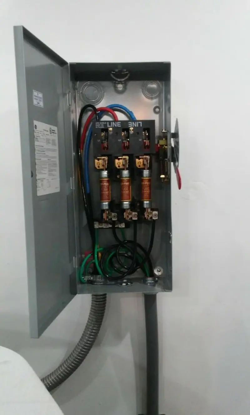 Three-phase disconnect switch installed for Electrical Wiring & Rewiring in Elmhurst
